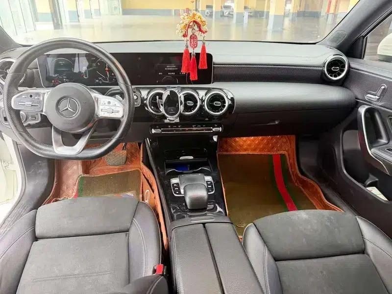 2019 Mercedes-Benz A-Class A 200 L Sport Sedan — миниатюра 7