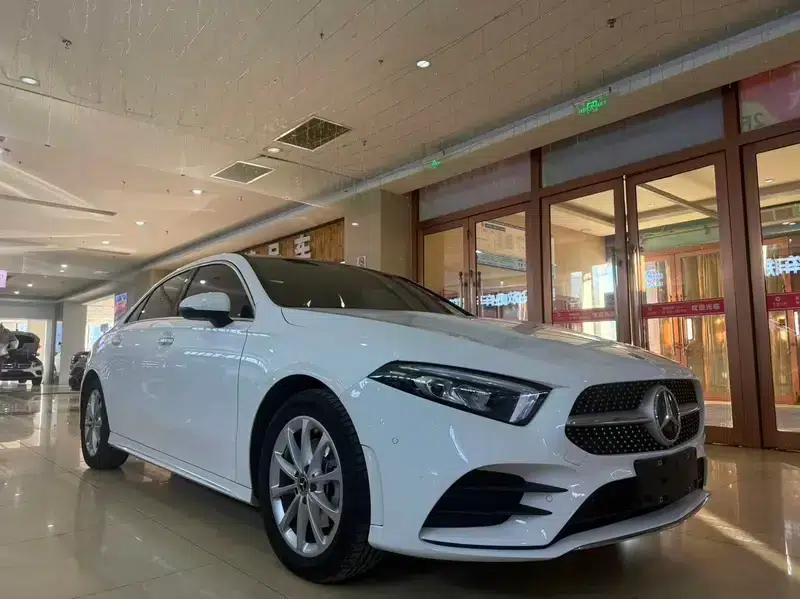 2022 Mercedes-Benz A-Class A 200 L Sport Sedan Dynamic Edition — миниатюра 3