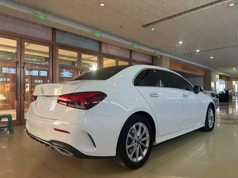 2022 Mercedes-Benz A-Class A 200 L Sport Sedan Dynamic Edition — миниатюра 6