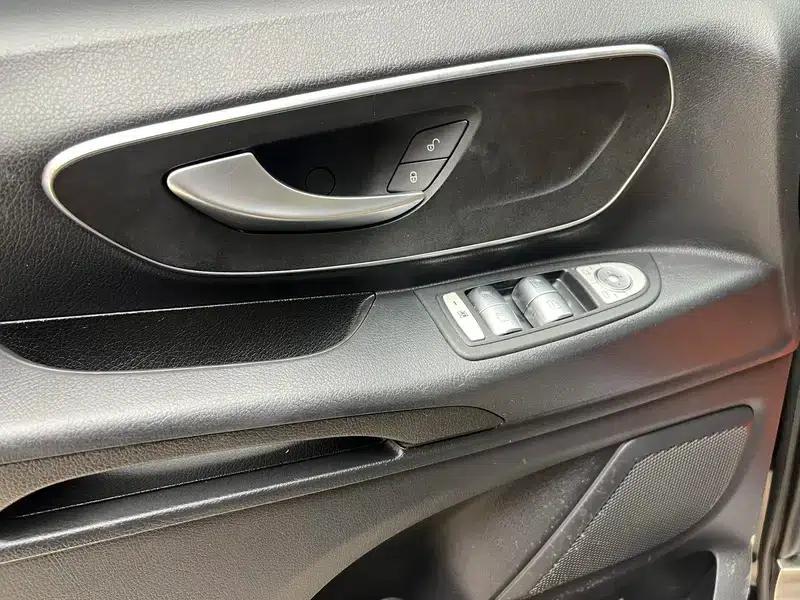 2016 Vito 2.0T Business Edition — миниатюра 18