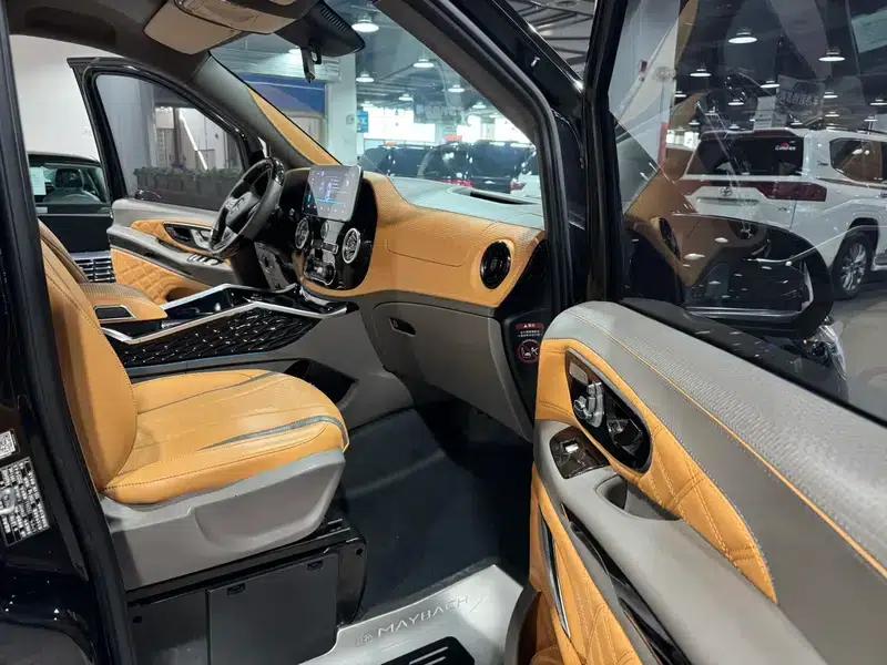 2023 Nissan Vito 2.0T Business Edition 7-seater — миниатюра 7