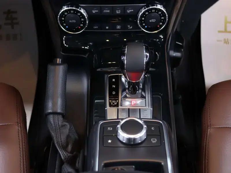2017 Mercedes-Benz G-Class G 350 d — миниатюра 24