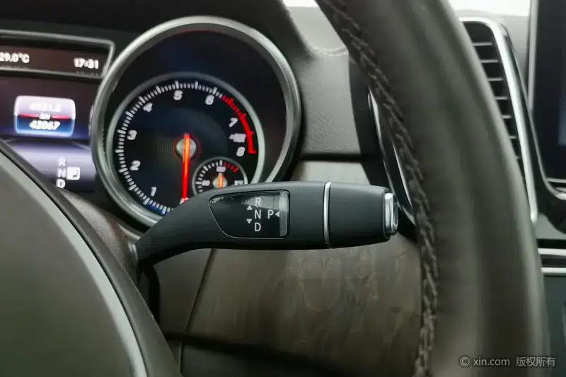 Mercedes-Benz GLE (Imported) 2017 GLE 320 4MATIC Luxury — миниатюра 15