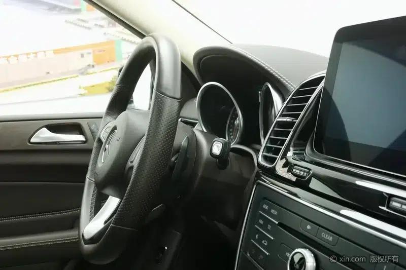 Mercedes-Benz GLE (Imported) 2017 GLE 320 4MATIC Luxury — миниатюра 9