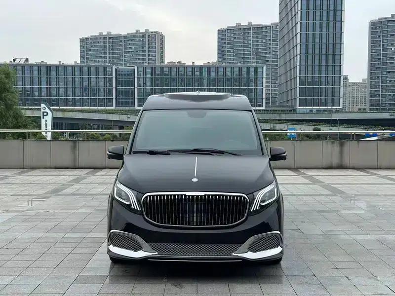 Mercedes-Benz V-Class (Overseas) 2018 2.0T Automatic Rear-Wheel Drive 7-Seater Parallel Import — миниатюра 2