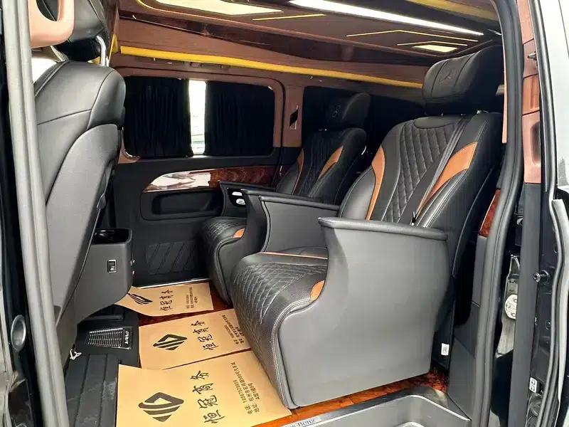 Mercedes-Benz V-Class (Overseas) 2018 2.0T Automatic Rear-Wheel Drive 7-Seater Parallel Import — миниатюра 11