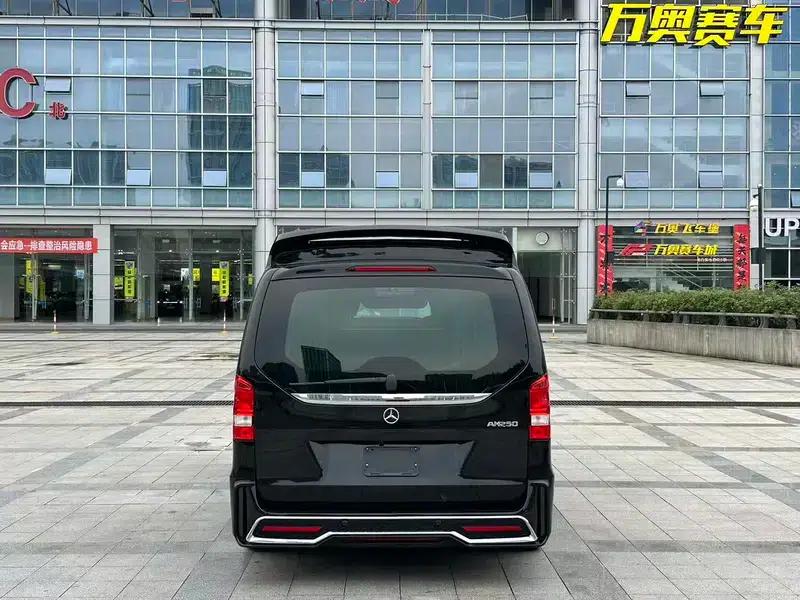 Mercedes-Benz V-Class (Overseas) 2018 2.0T Automatic Rear-Wheel Drive 7-Seater Parallel Import — миниатюра 6