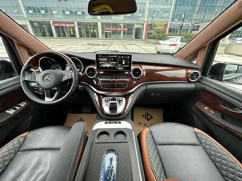 Mercedes-Benz V-Class (Overseas) 2018 2.0T Automatic Rear-Wheel Drive 7-Seater Parallel Import — миниатюра 8