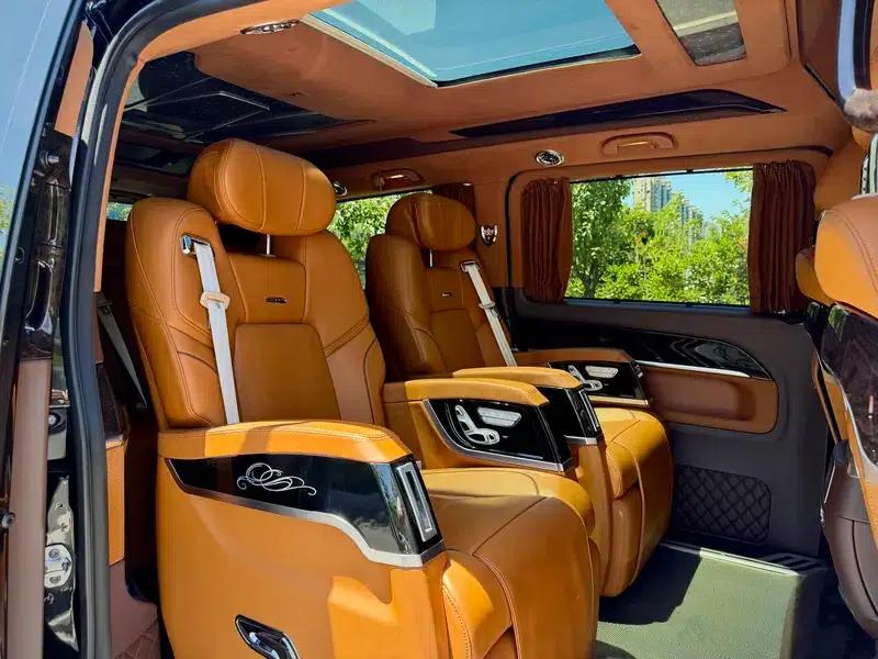 Mercedes-Benz V-Class 2022 V 260 L Long Wheelbase Luxury Edition — миниатюра 21