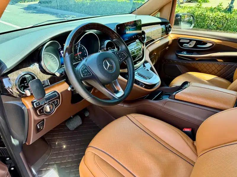 Mercedes-Benz V-Class 2022 V 260 L Long Wheelbase Luxury Edition — миниатюра 26