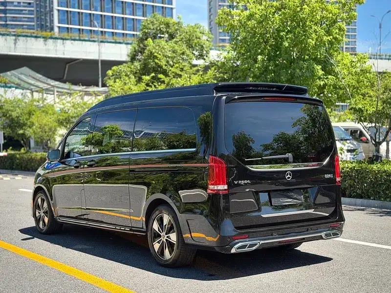 Mercedes-Benz V-Class 2022 V 260 L Long Wheelbase Luxury Edition — миниатюра 4