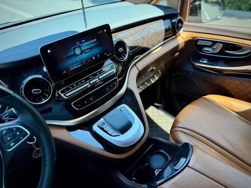 Mercedes-Benz V-Class 2022 V 260 L Long Wheelbase Luxury Edition — миниатюра 9