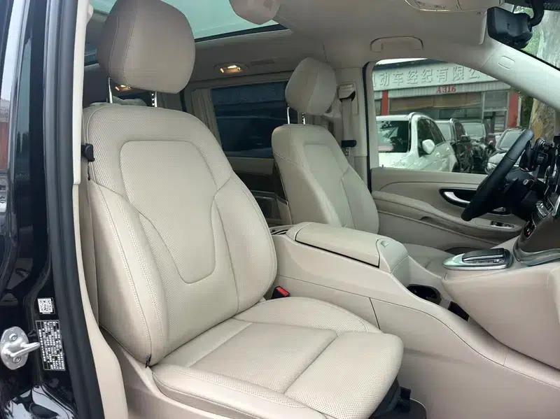 Mercedes-Benz V-Class 2022 V 260 L Long Wheelbase Luxury Edition — миниатюра 12