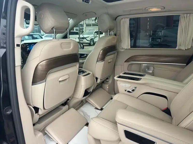 Mercedes-Benz V-Class 2022 V 260 L Long Wheelbase Luxury Edition — миниатюра 13