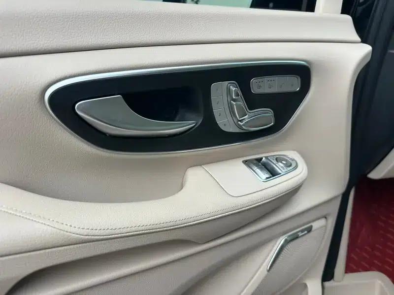 Mercedes-Benz V-Class 2022 V 260 L Long Wheelbase Luxury Edition — миниатюра 7