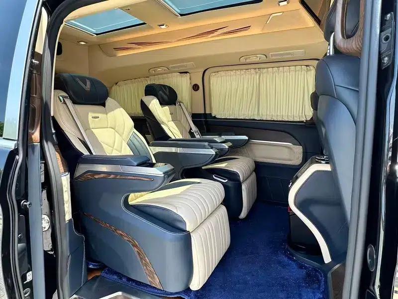 Mercedes-Benz V-Class 2021 V 260 L Long Wheelbase Premium Edition — миниатюра 13