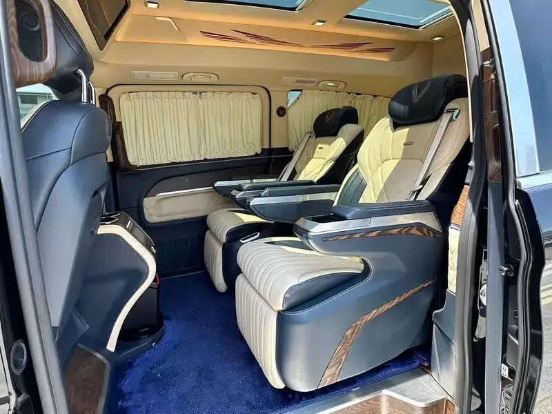 Mercedes-Benz V-Class 2021 V 260 L Long Wheelbase Premium Edition — миниатюра 14