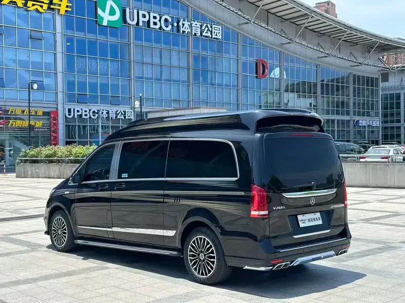 Mercedes-Benz V-Class 2021 V 260 L Long Wheelbase Premium Edition — миниатюра 5