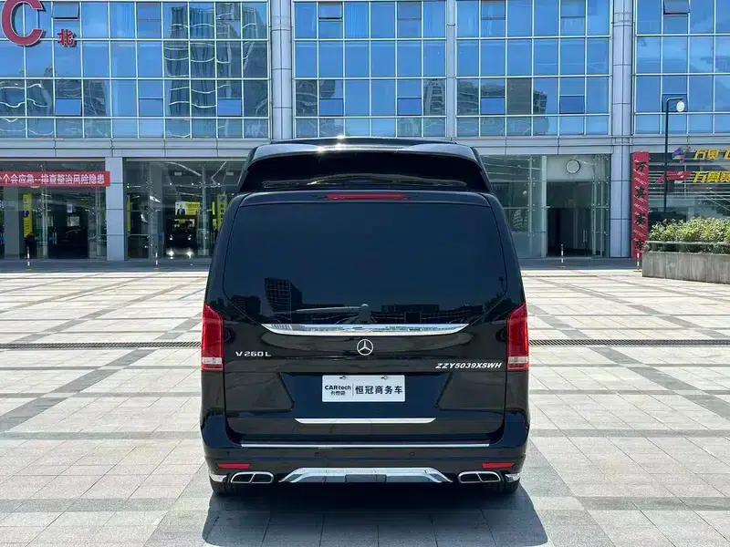 Mercedes-Benz V-Class 2021 V 260 L Long Wheelbase Premium Edition — миниатюра 6