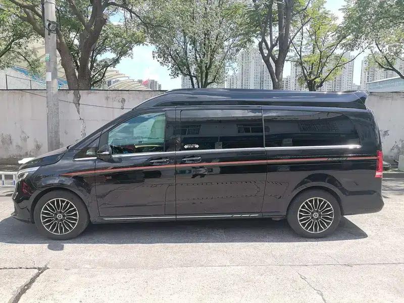 2021 Mercedes-Benz V-Class 2.0L Automatic Front-Wheel Drive 7-Seater Factory Custom Edition — миниатюра 2