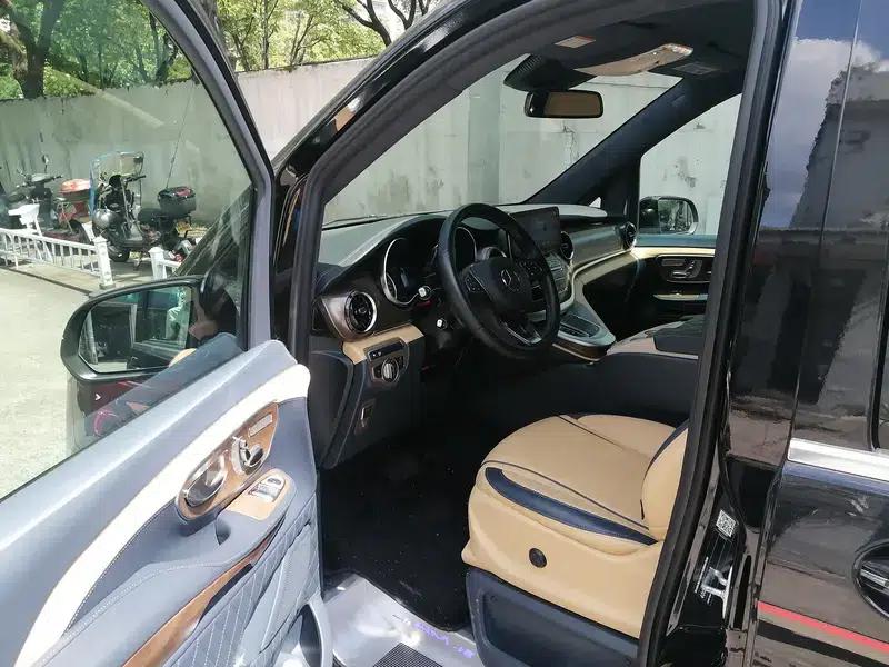 2021 Mercedes-Benz V-Class 2.0L Automatic Front-Wheel Drive 7-Seater Factory Custom Edition — миниатюра 7