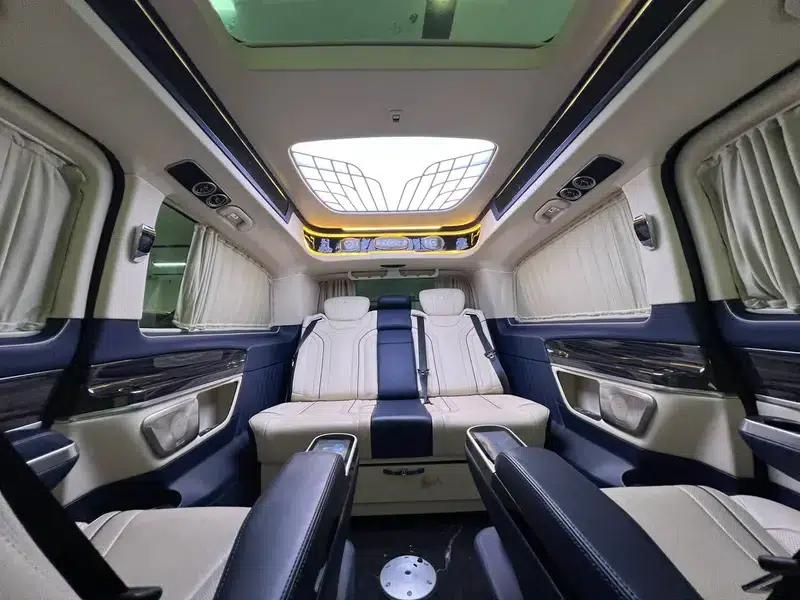 Mercedes-Benz V-Class 2022 V 260 L Long Wheelbase Luxury Edition — миниатюра 20