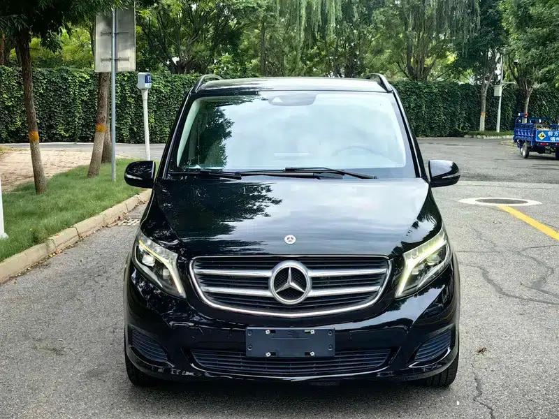 Mercedes-Benz V-Class 2020 V 260 Navigator Edition — миниатюра 2