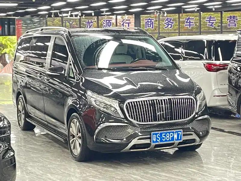 Mercedes-Benz V-Class 2021 V 260 Navigator Edition — миниатюра 3