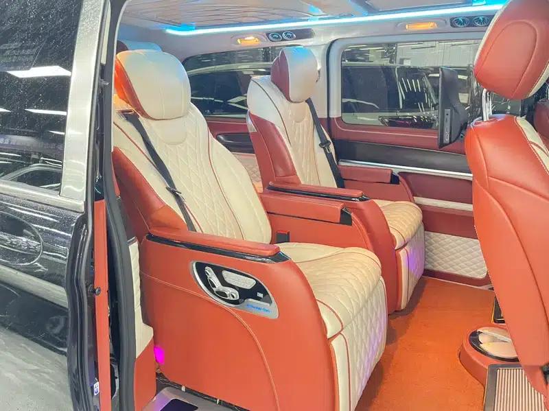 Mercedes-Benz V-Class 2021 V 260 Navigator Edition — миниатюра 4