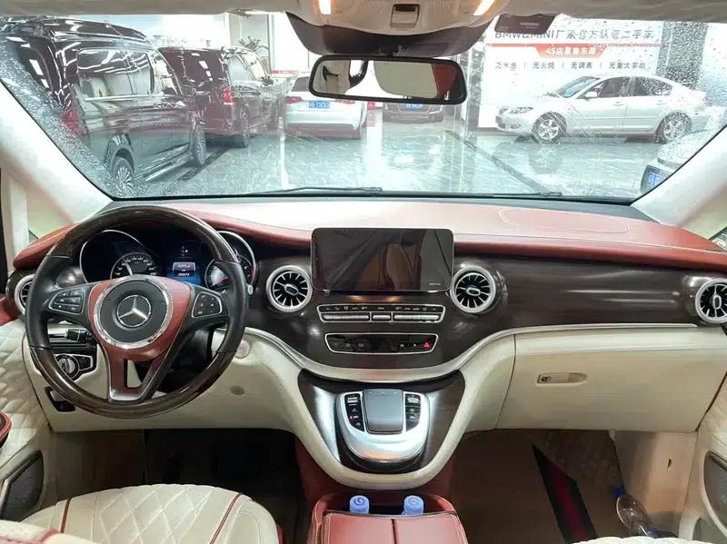 Mercedes-Benz V-Class 2021 V 260 Navigator Edition — миниатюра 6