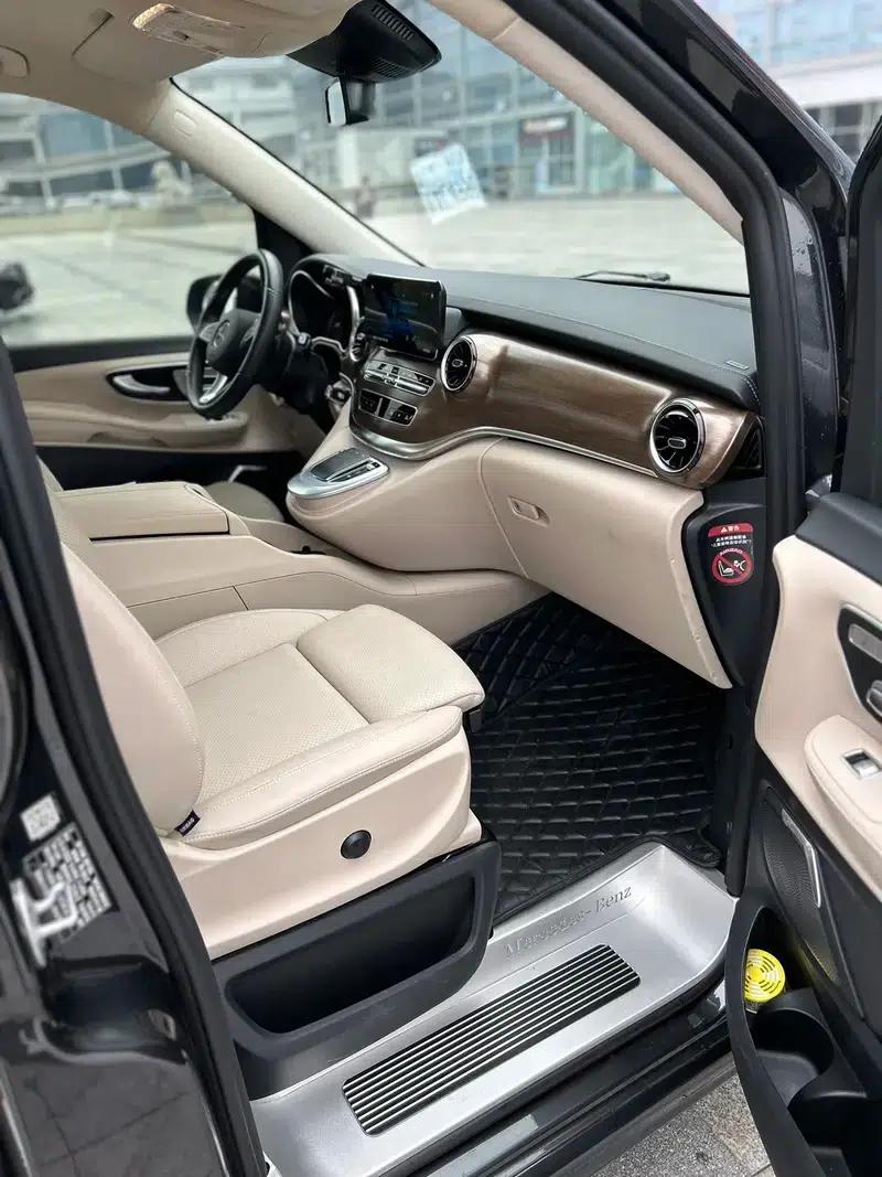 Mercedes-Benz V-Class 2022 V 260 Premium Edition — миниатюра 9