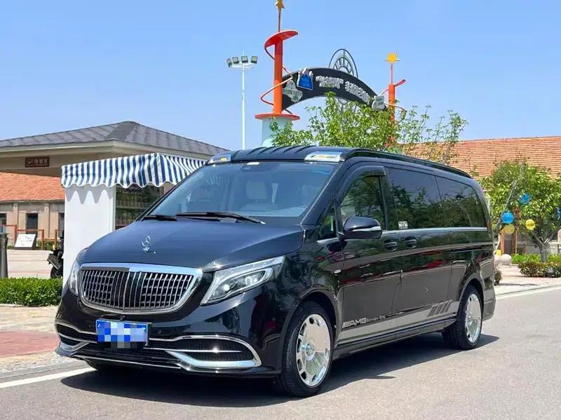 Mercedes-Benz V-Class 2018 V 260 L Premium Extended Edition (China VI Emission Standard) — миниатюра 1