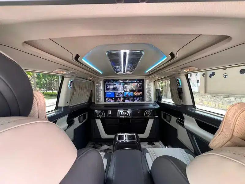 Mercedes-Benz V-Class 2018 V 260 L Premium Extended Edition (China VI Emission Standard) — миниатюра 14