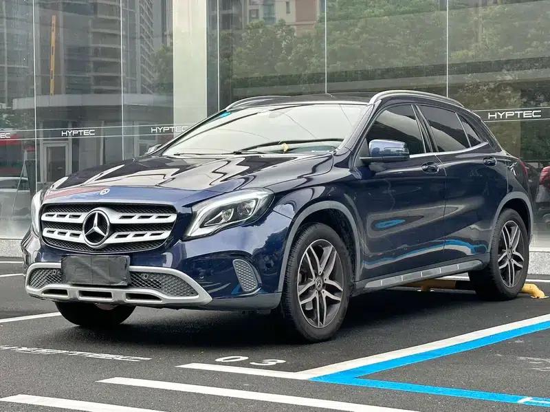 2017 Mercedes-Benz GLA 200 Fashion Edition — миниатюра 1