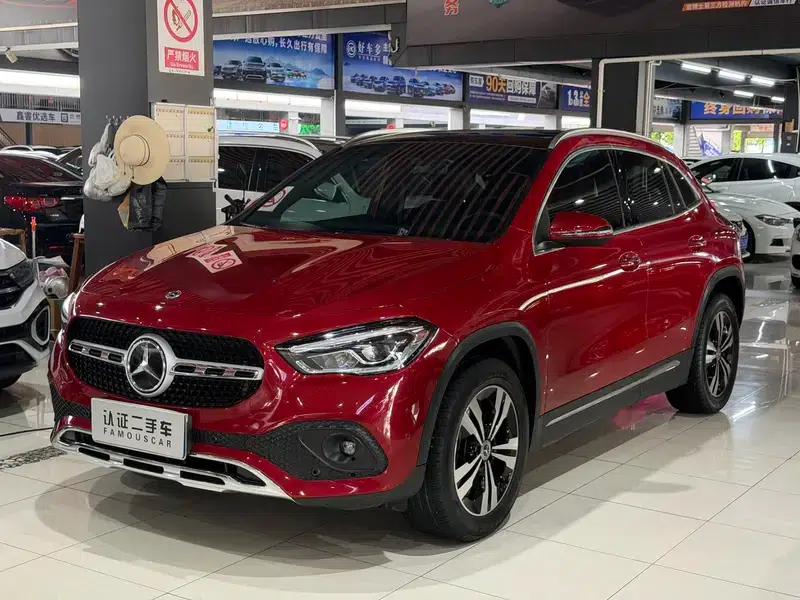 2020 Mercedes-Benz GLA 200 — миниатюра 1