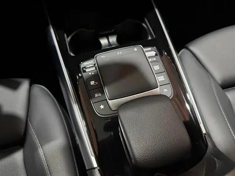 2020 Mercedes-Benz GLA 200 — миниатюра 8