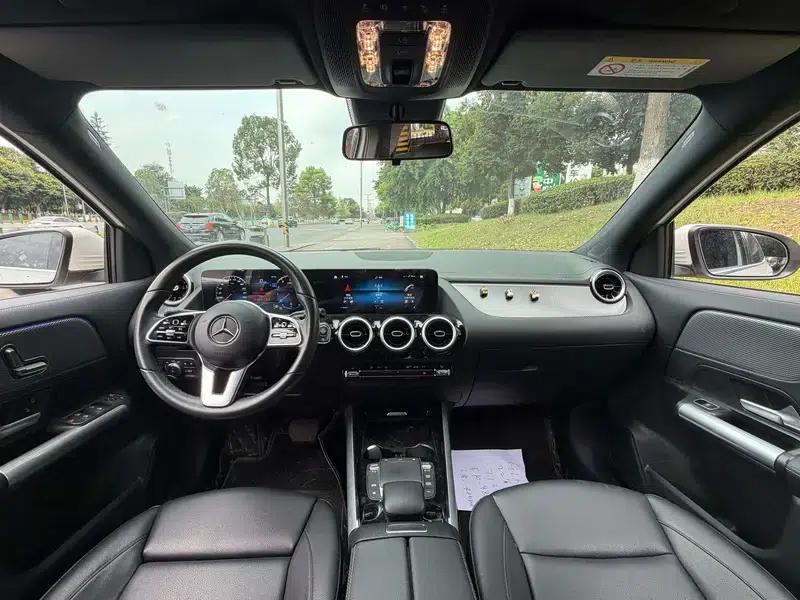 2022 Mercedes-Benz GLA 200 — миниатюра 8