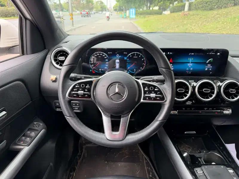 2022 Mercedes-Benz GLA 200 — миниатюра 10
