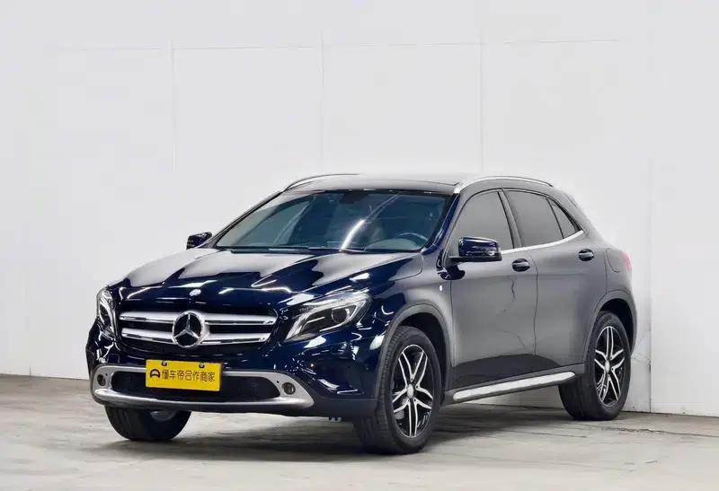 2015 Mercedes-Benz GLA 220 4MATIC Fashion Edition — миниатюра 1