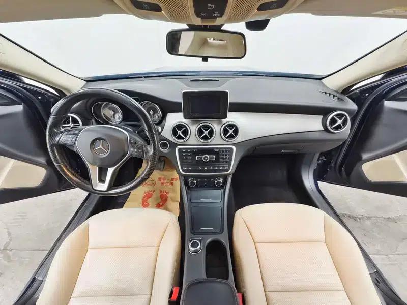 2015 Mercedes-Benz GLA 220 4MATIC Fashion Edition — миниатюра 11