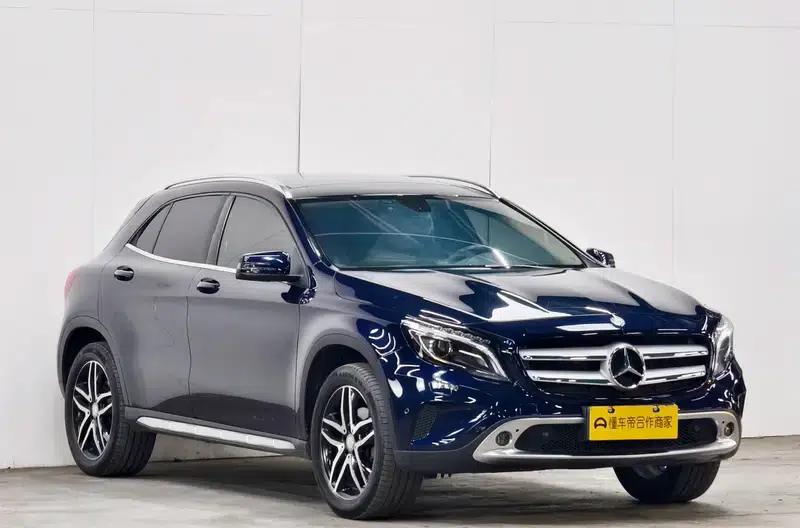 2015 Mercedes-Benz GLA 220 4MATIC Fashion Edition — миниатюра 3