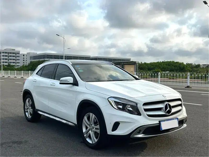2015 Mercedes-Benz GLA 200 Dynamic — миниатюра 3