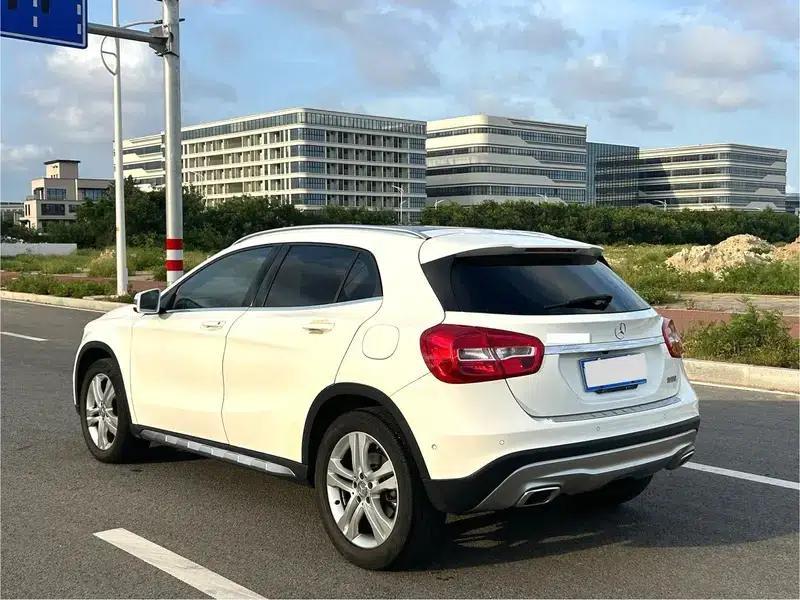 2015 Mercedes-Benz GLA 200 Dynamic — миниатюра 4