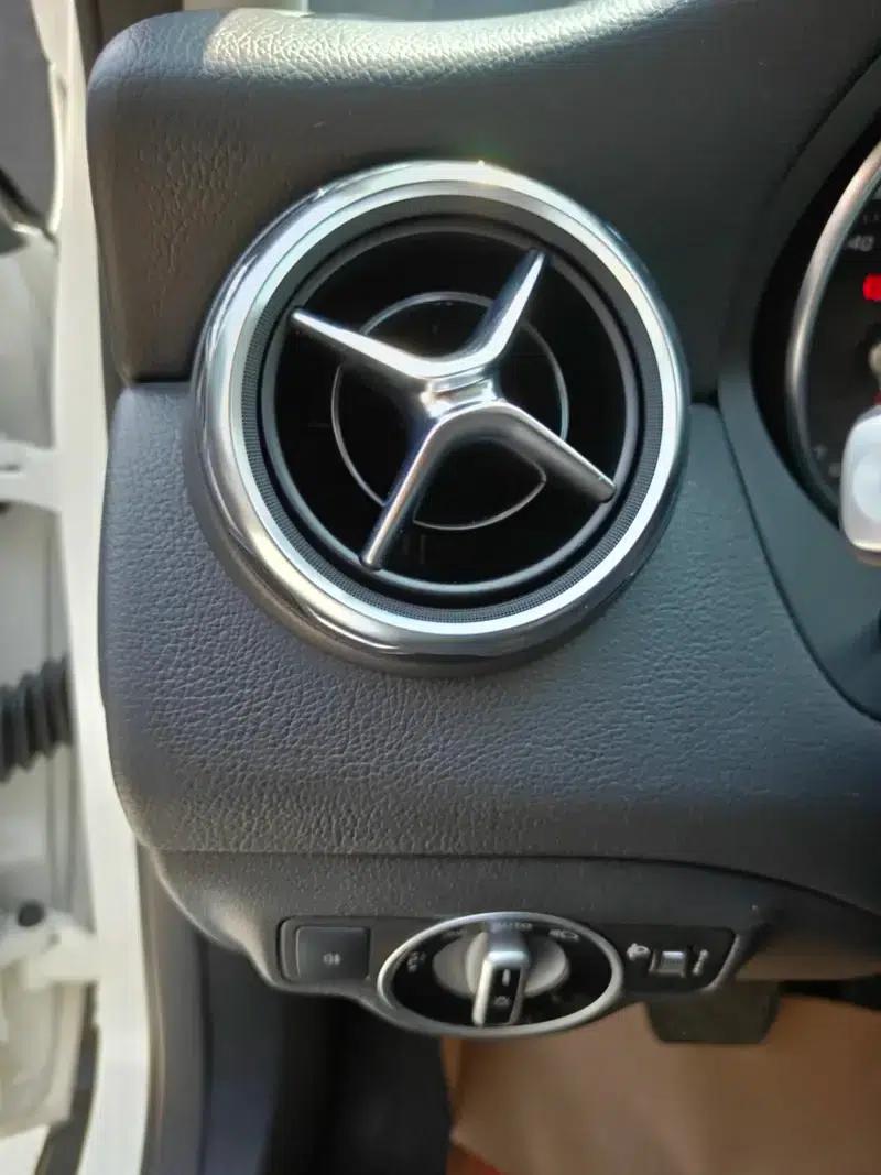 2017 Mercedes-Benz GLA 200 Fashion Edition — миниатюра 12