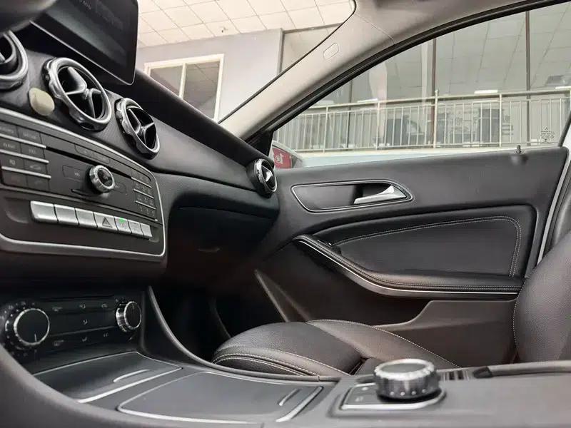 2017 Mercedes-Benz GLA 200 Fashion Edition — миниатюра 5