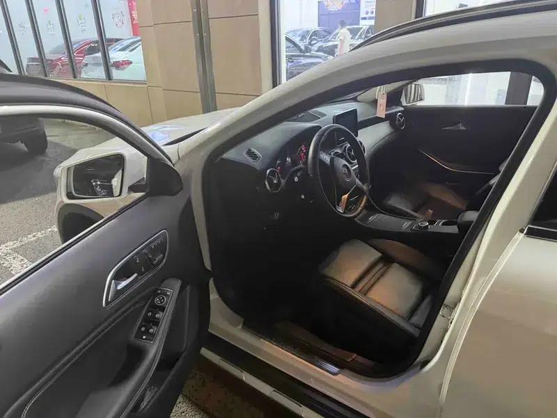 2016 Mercedes-Benz GLA 200 Dynamic — миниатюра 7
