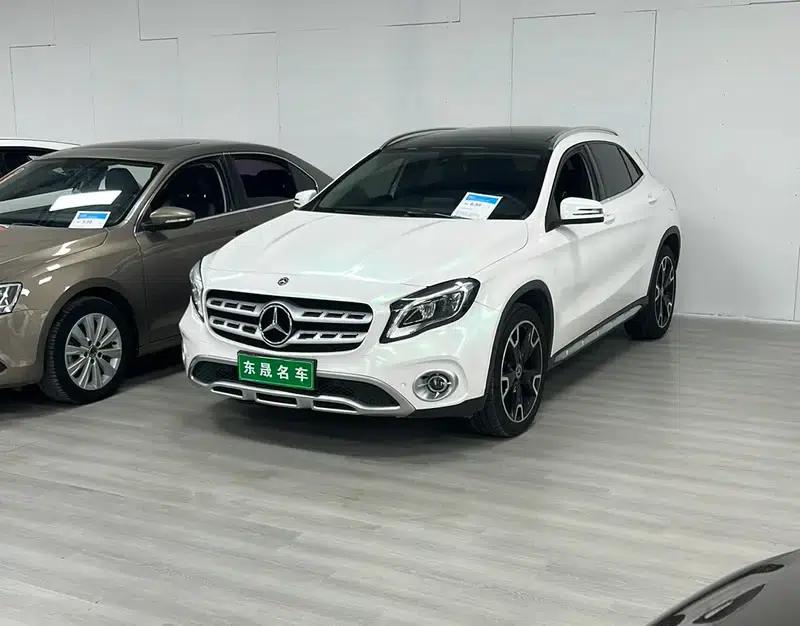 2017 Mercedes-Benz GLA 220 4MATIC Fashion Edition — миниатюра 1