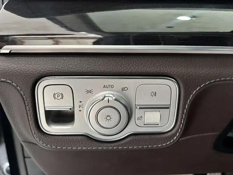 Mercedes-Benz GLS 2022 Facelift GLS 450 4MATIC Fashion Model — миниатюра 25