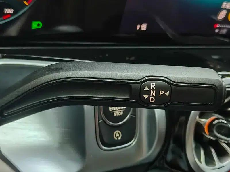 2020 Mercedes-Benz GLB 200 Dynamic — миниатюра 31