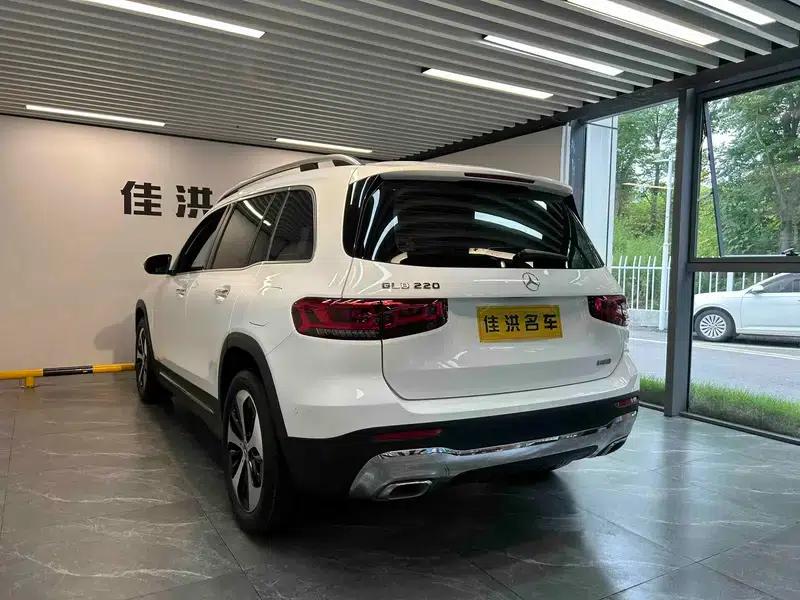 2023 Mercedes-Benz GLB 220 Fashion Edition — миниатюра 4